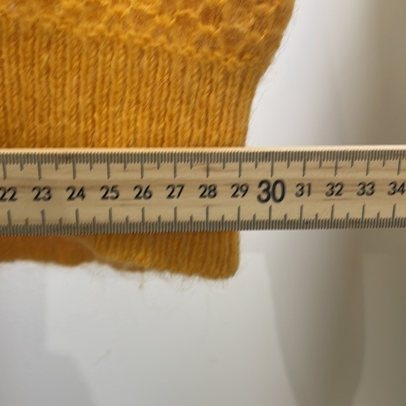 Aritizia wilfred - yellow alpaca sweater - small - Picture 9 of 10